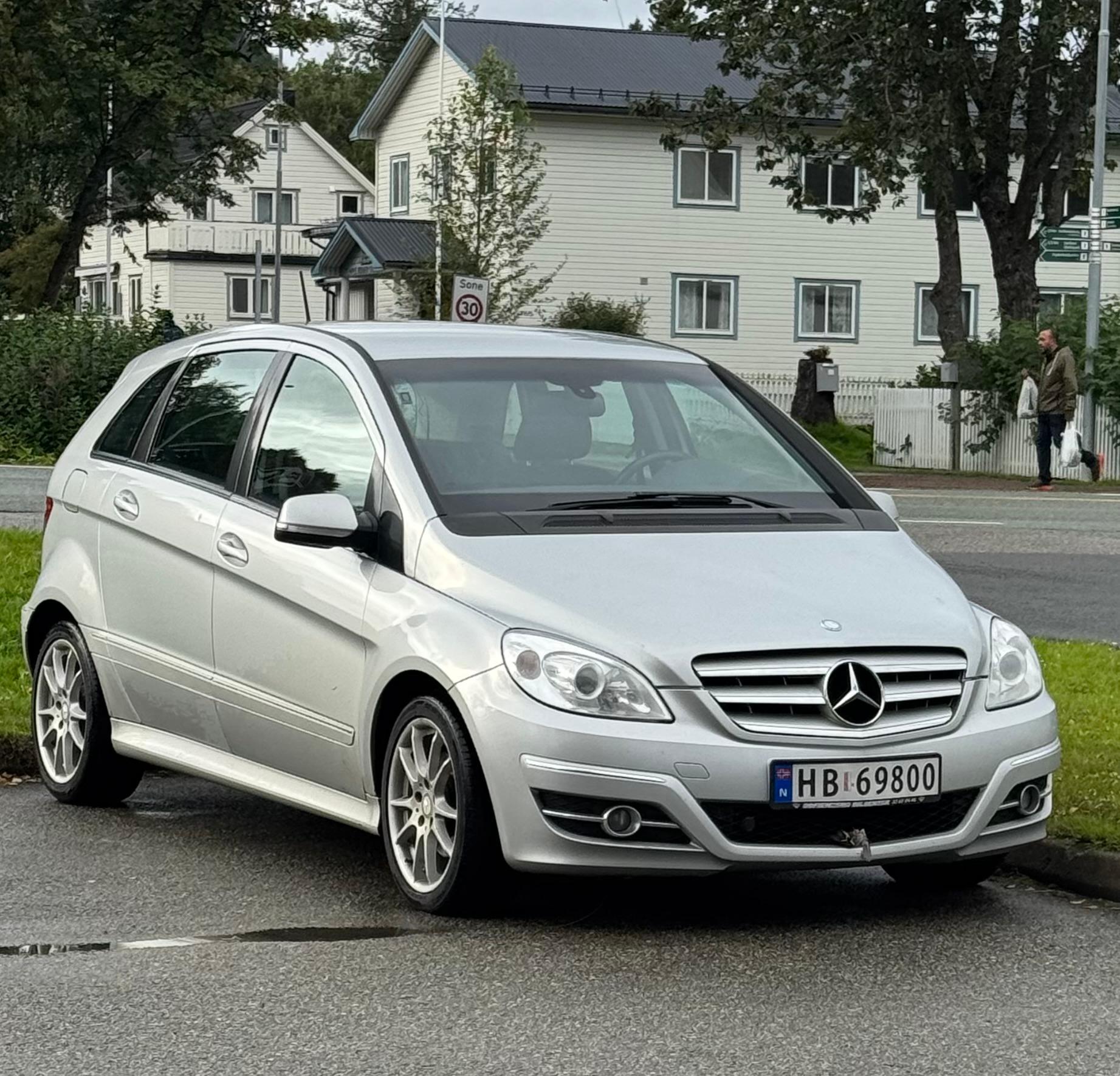Mercedes B 